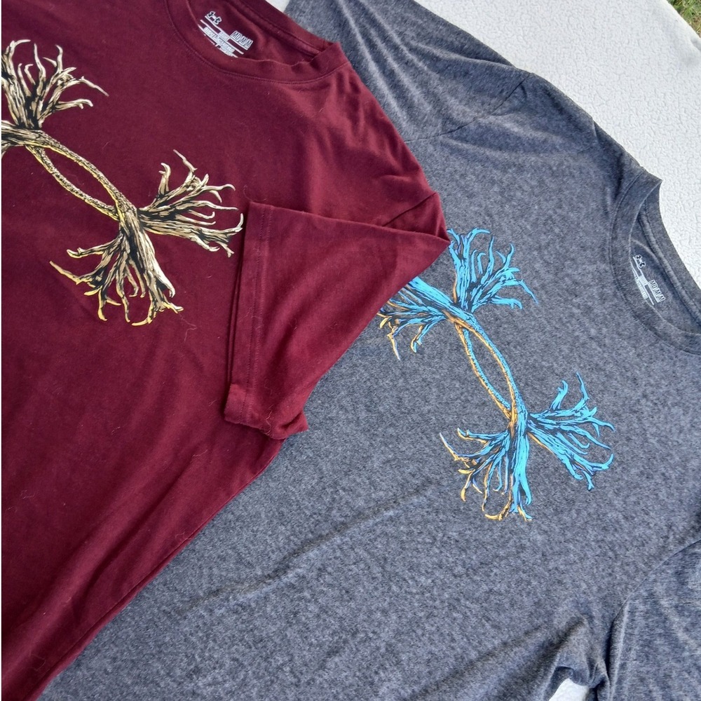 Two Under Armour Antler Logo HeatGear‎ Fabric T-shirts Med